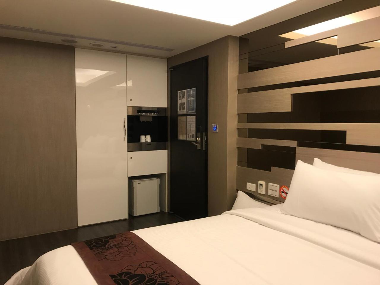 Open Room Hotel Даньшуй Екстер'єр фото